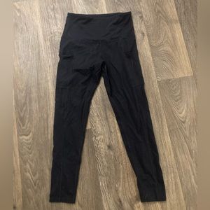 Black Athletic High-Waisted Leggings with Pockets